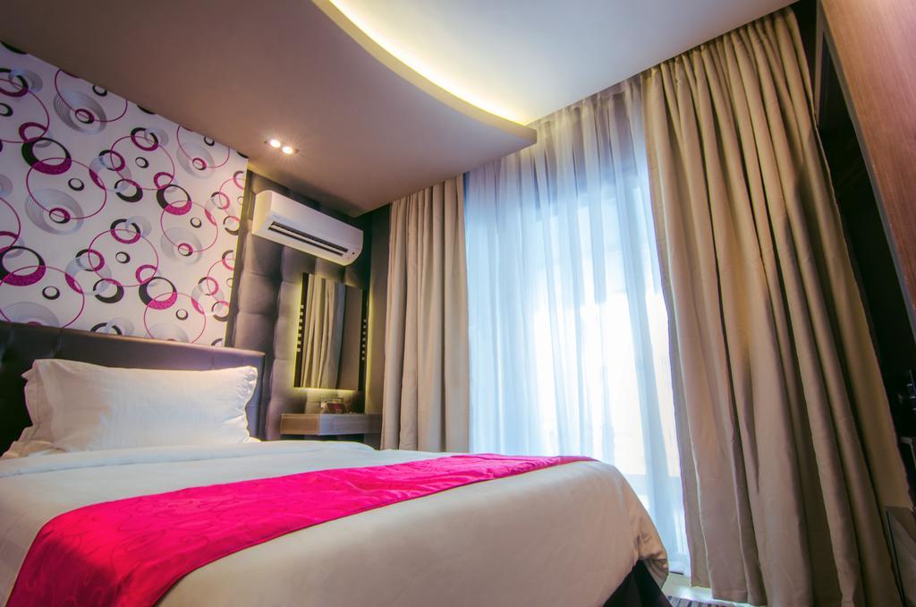 Eloisa Royal Suites Lapu-Lapu City Buitenkant foto